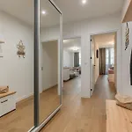 Modern Escape With Private Parking Daire *