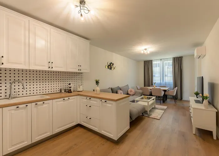 Modern Escape With Private Parking Appartement Varna