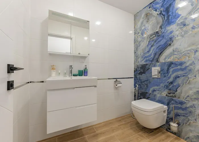 Modern Escape With Private Parking Appartement Varna